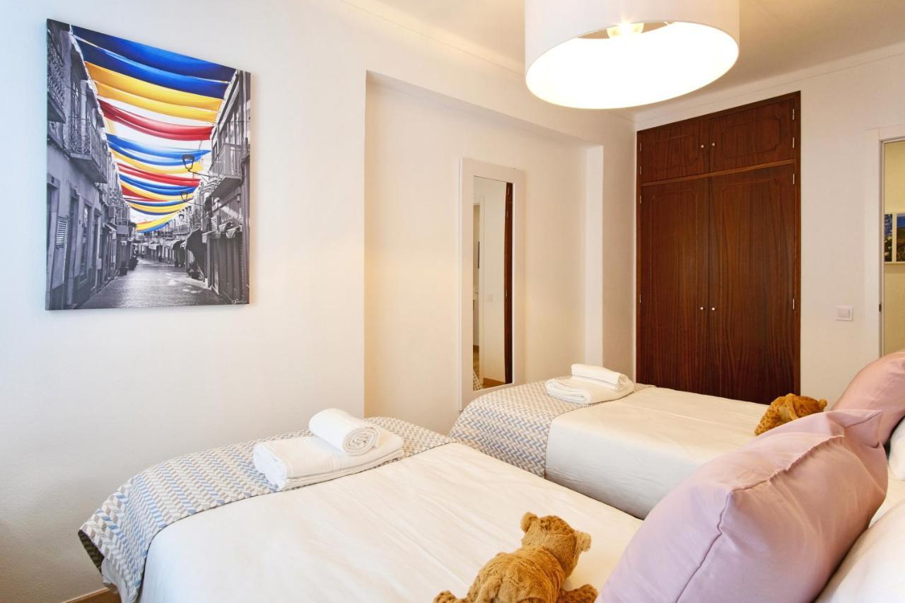 Suite Avenida T2 Quarteira Beach Extérieur photo